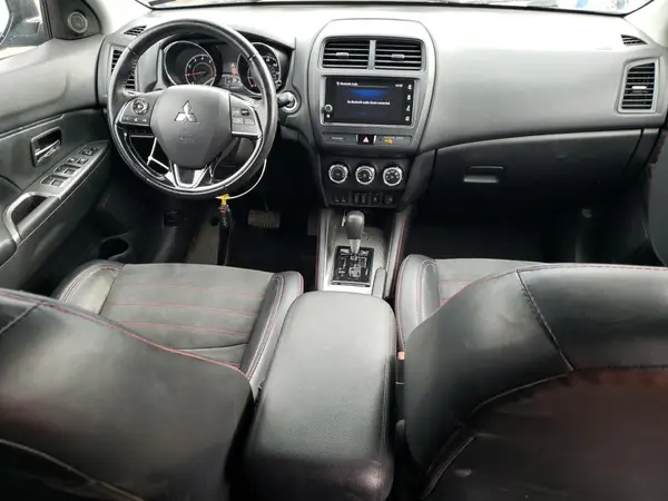 JA4AP3AW9JZ035809 2018 MITSUBISHI OUTLANDER - Image 8