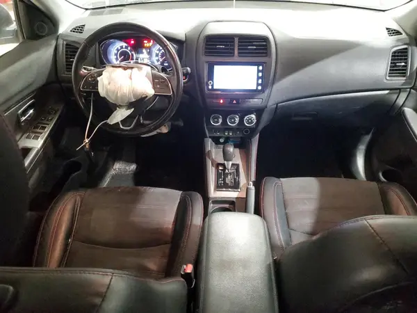 JA4AP3AW9JZ036233 2018 MITSUBISHI OUTLANDER - Image 8