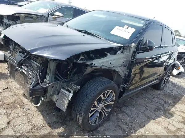 JA4AP3AWXGZ024486 2016 MITSUBISHI OUTLANDER - Image 2