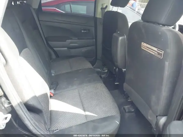 JA4AP3AWXGZ024486 2016 MITSUBISHI OUTLANDER - Image 8