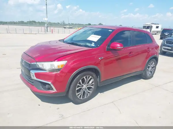 JA4AP3AWXGZ027632 2016 MITSUBISHI OUTLANDER - Image 2