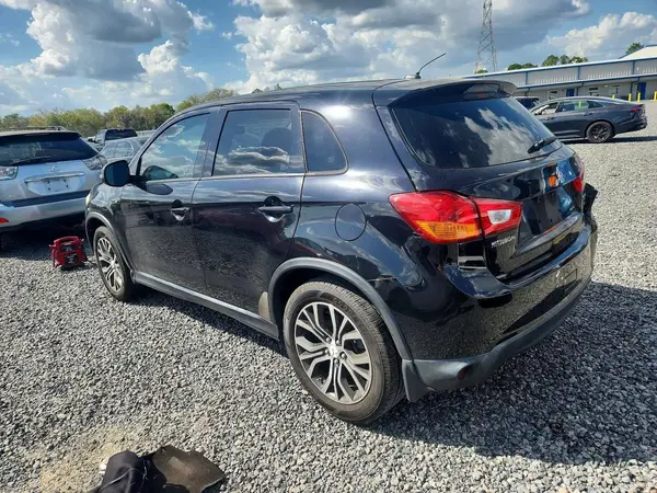 JA4AP3AWXGZ036136 2016 MITSUBISHI OUTLANDER - Image 2