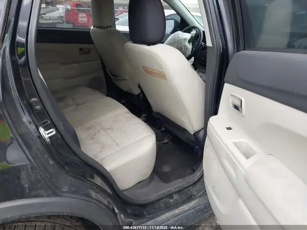 JA4AP3AWXHZ018561 2017 MITSUBISHI OUTLANDER - Image 8