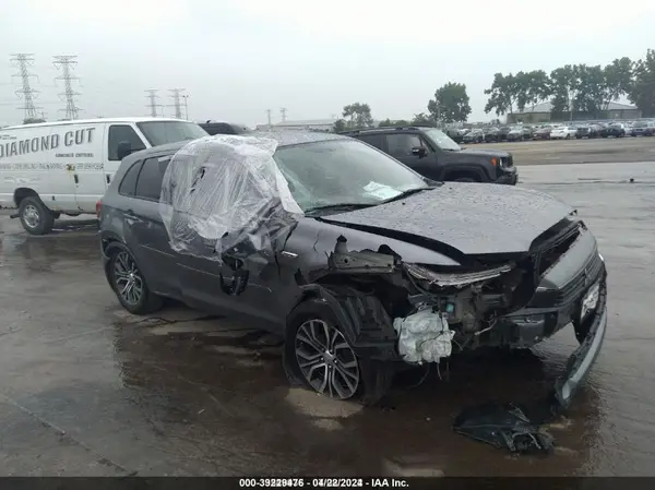 JA4AP3AWXHZ019855 2017 MITSUBISHI OUTLANDER - Image 1