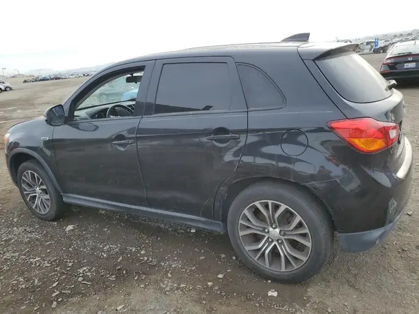 JA4AP3AWXHZ063676 2017 MITSUBISHI OUTLANDER - Image 2