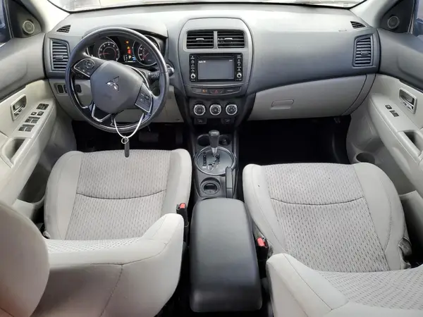 JA4AP3AWXHZ063676 2017 MITSUBISHI OUTLANDER - Image 8