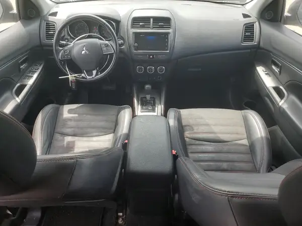 JA4AP3AWXJU000340 2018 MITSUBISHI OUTLANDER - Image 8