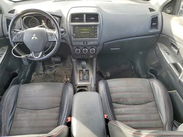JA4AP3AWXJU012634 2018 MITSUBISHI OUTLANDER - Image 8