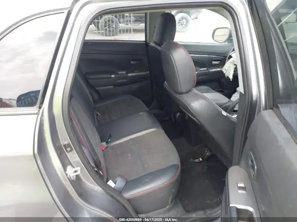 JA4AP3AWXJZ036306 2018 MITSUBISHI OUTLANDER - Image 8
