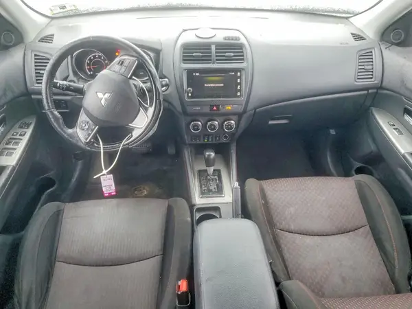 JA4AP4AU0KU013488 2019 MITSUBISHI OUTLANDER - Image 8