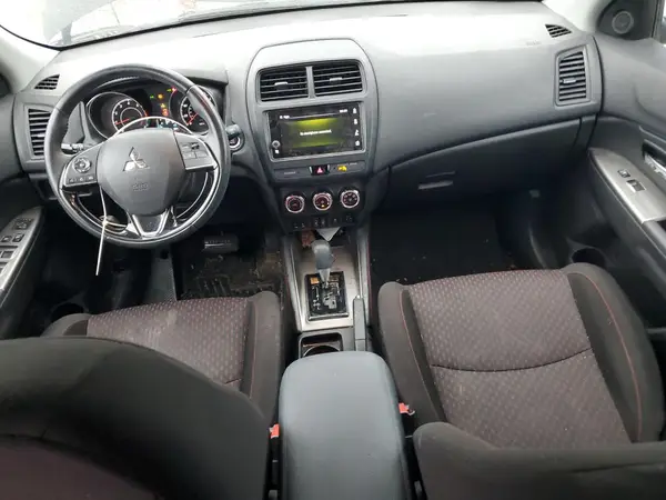 JA4AP4AU0KU022899 2019 MITSUBISHI OUTLANDER - Image 8