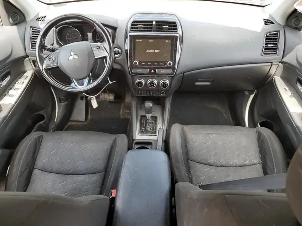 JA4AP4AU0LU004050 2020 MITSUBISHI OUTLANDER - Image 8