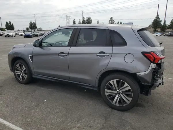 JA4AP4AU0LU026596 2020 MITSUBISHI OUTLANDER - Image 2
