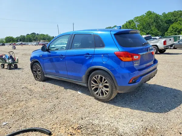 JA4AP4AU1KU000815 2019 MITSUBISHI OUTLANDER - Image 2