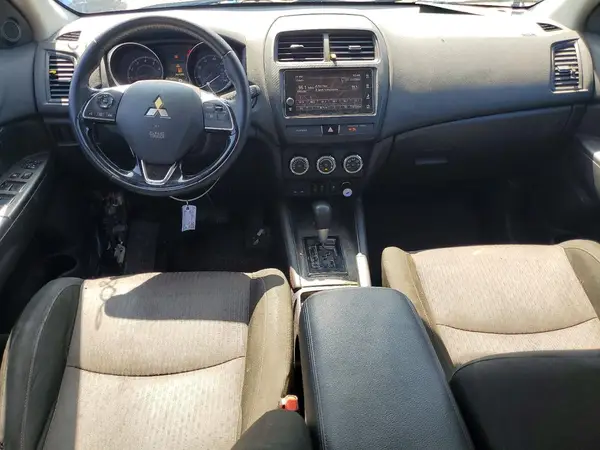 JA4AP4AU1KU000815 2019 MITSUBISHI OUTLANDER - Image 8