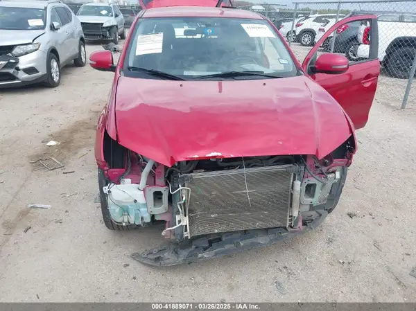 2019 MITSUBISHI OUTLANDER IAAI lot 41889071 auction photo 6