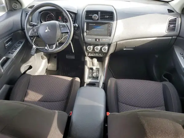 JA4AP4AU1KU030879 2019 MITSUBISHI OUTLANDER - Image 8