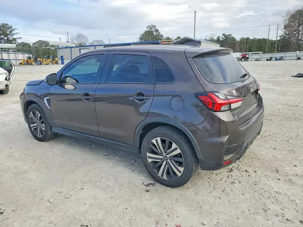 JA4AP4AU1LU011881 2020 MITSUBISHI OUTLANDER - Image 2