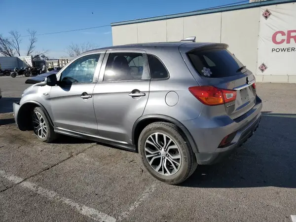 JA4AP4AU2KU011662 2019 MITSUBISHI OUTLANDER - Image 2