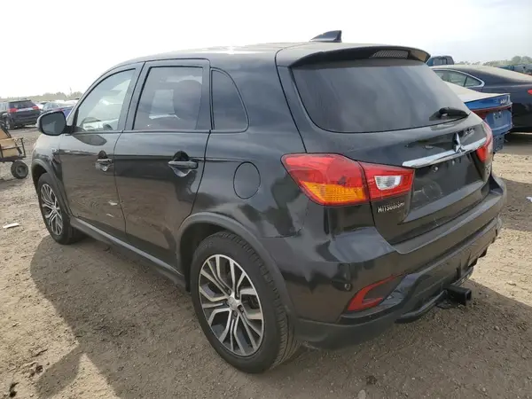 JA4AP4AU2KU013119 2019 MITSUBISHI OUTLANDER - Image 2