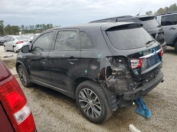 JA4AP4AU2KU013122 2019 MITSUBISHI OUTLANDER - Image 2