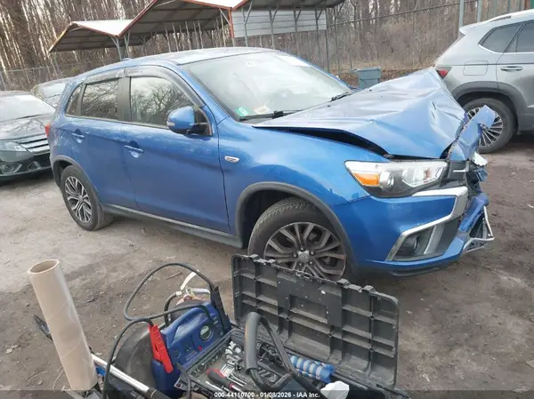 JA4AP4AU2KU028641 2019 MITSUBISHI OUTLANDER - Image 1