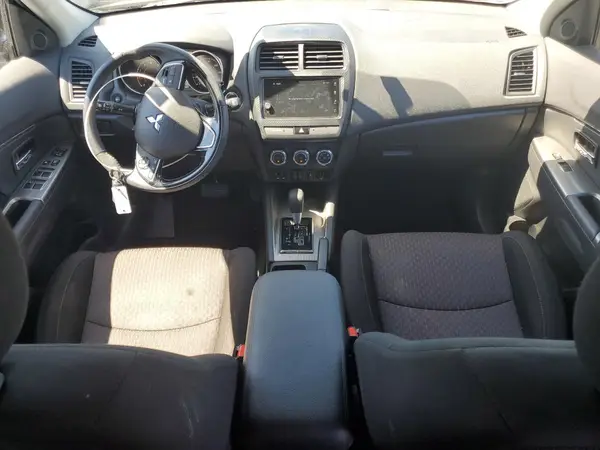 JA4AP4AU3KU005434 2019 MITSUBISHI OUTLANDER - Image 8