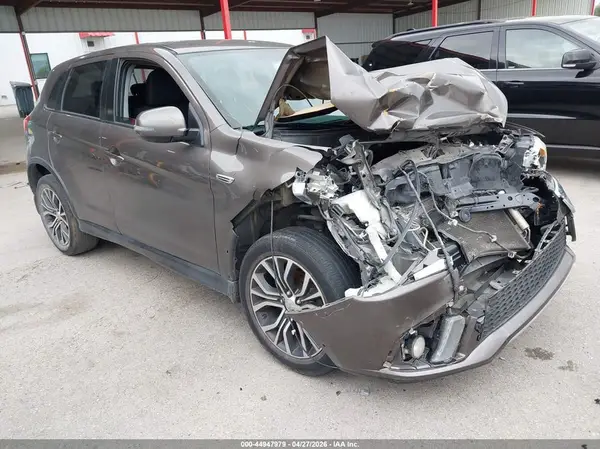 JA4AP4AU3KU015557 2019 MITSUBISHI OUTLANDER - Image 1