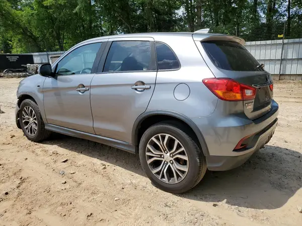 JA4AP4AU3KU017972 2019 MITSUBISHI OUTLANDER - Image 2
