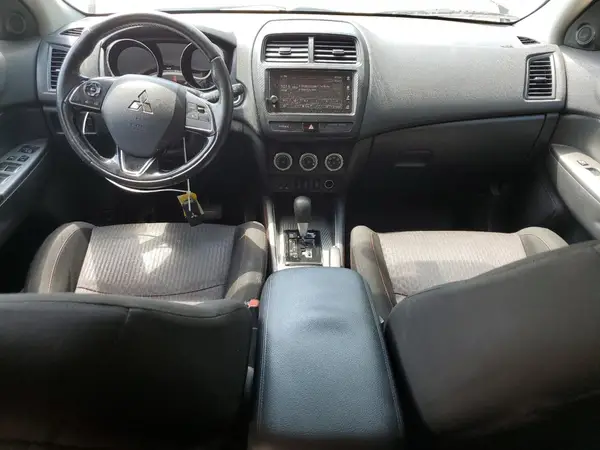 JA4AP4AU3KU017972 2019 MITSUBISHI OUTLANDER - Image 8