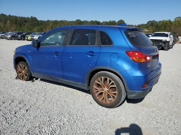 JA4AP4AU3KU020337 2019 MITSUBISHI OUTLANDER - Image 2