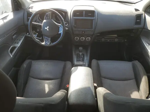 JA4AP4AU3KU020337 2019 MITSUBISHI OUTLANDER - Image 8
