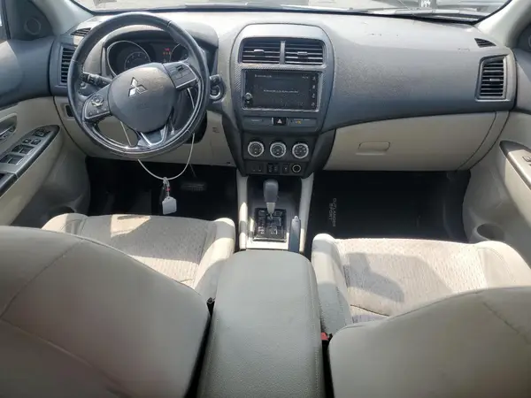JA4AP4AU4KU000565 2019 MITSUBISHI OUTLANDER - Image 8