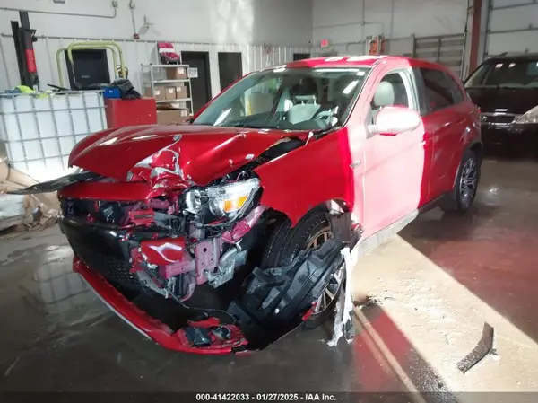 JA4AP4AU4KU007449 2019 MITSUBISHI OUTLANDER - Image 2