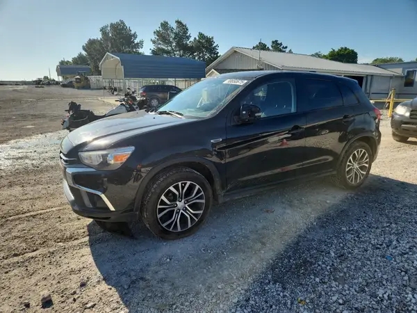 JA4AP4AU4KU013994 2019 MITSUBISHI OUTLANDER - Image 1