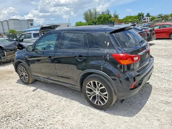 JA4AP4AU4KU014644 2019 MITSUBISHI OUTLANDER - Image 2