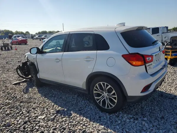JA4AP4AU4KU024512 2019 MITSUBISHI OUTLANDER - Image 2
