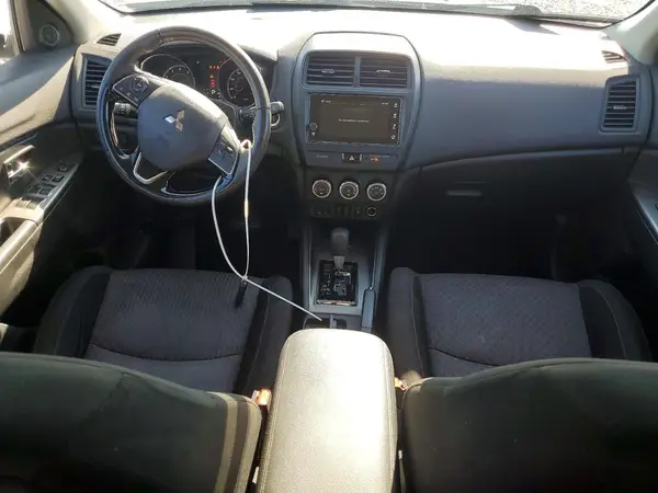 JA4AP4AU4KU024512 2019 MITSUBISHI OUTLANDER - Image 8