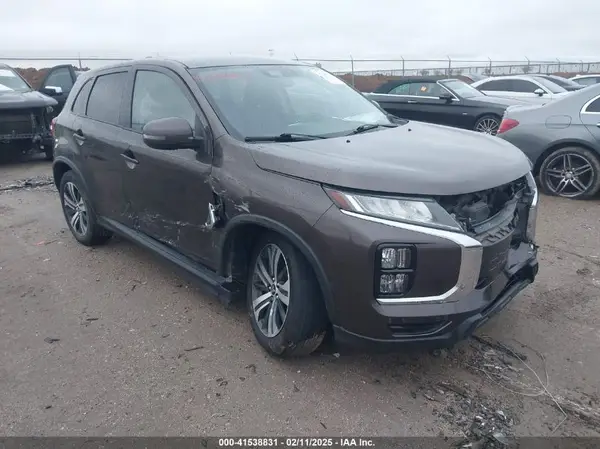 JA4AP4AU4LU001510 2020 MITSUBISHI OUTLANDER - Image 1