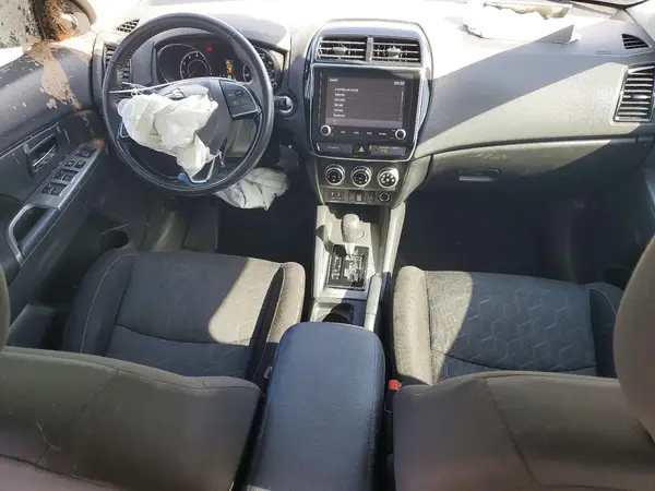 JA4AP4AU4LU010918 2020 MITSUBISHI OUTLANDER - Image 8