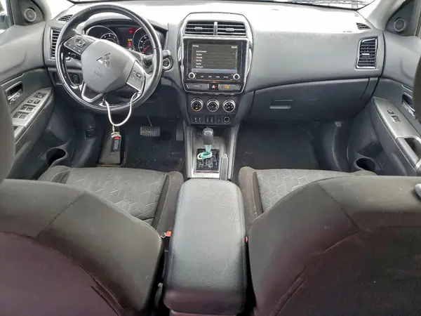 JA4AP4AU4LU011552 2020 MITSUBISHI OUTLANDER - Image 8