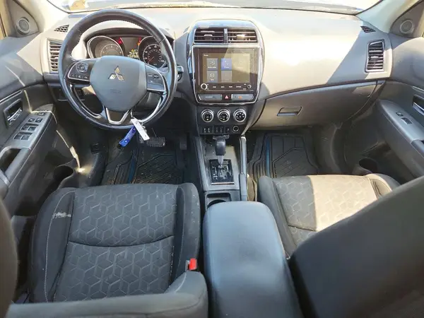 JA4AP4AU4LU017545 2020 MITSUBISHI OUTLANDER - Image 8