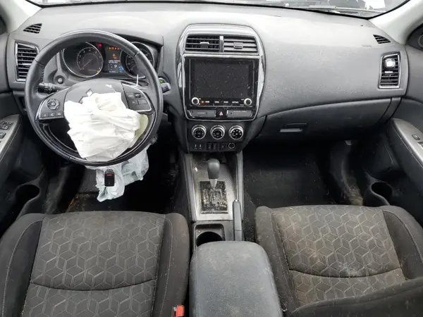 JA4AP4AU4LU026553 2020 MITSUBISHI OUTLANDER - Image 8