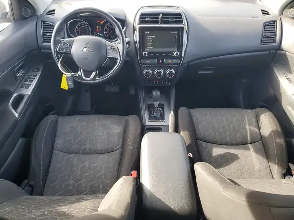 JA4AP4AU4LU030179 2020 MITSUBISHI OUTLANDER - Image 8