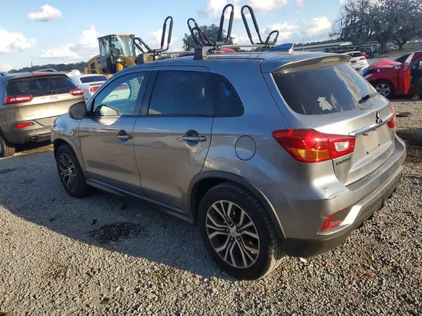 JA4AP4AU5KU002812 2019 MITSUBISHI OUTLANDER - Image 2