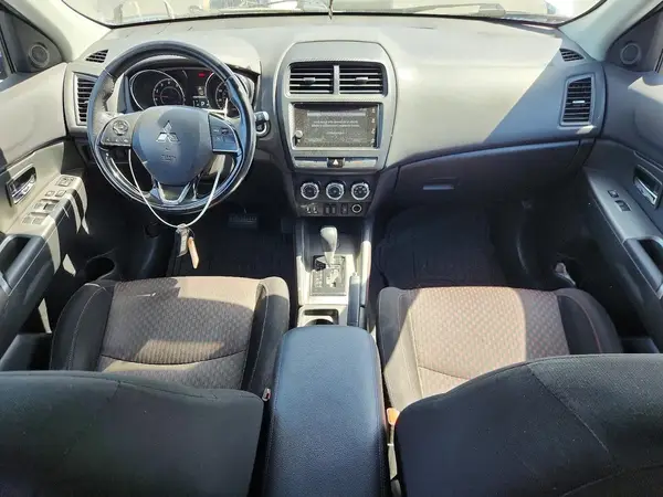 JA4AP4AU5KU011378 2019 MITSUBISHI OUTLANDER - Image 8