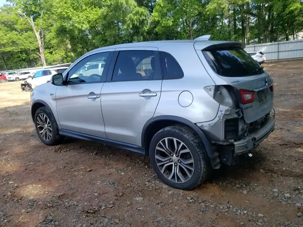 JA4AP4AU5KU013602 2019 MITSUBISHI OUTLANDER - Image 2