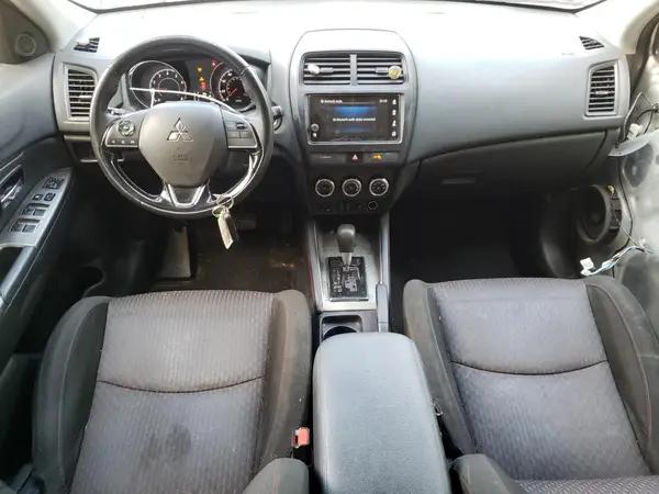 JA4AP4AU5KU013602 2019 MITSUBISHI OUTLANDER - Image 8
