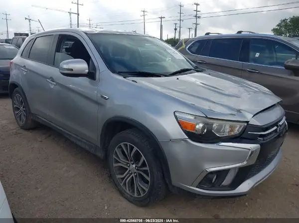 JA4AP4AU5KU013616 2019 MITSUBISHI OUTLANDER - Image 1