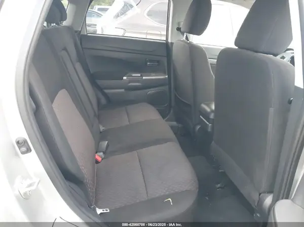 JA4AP4AU5KU013616 2019 MITSUBISHI OUTLANDER - Image 8